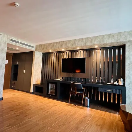 Sirin Park Hotell 4*
